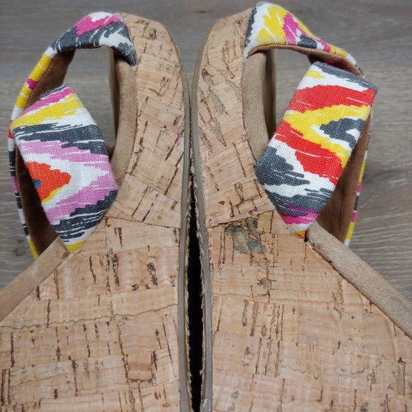 Toms Cork Wedge Canvas Multi Color Print Sandals - Picture 6 of 8